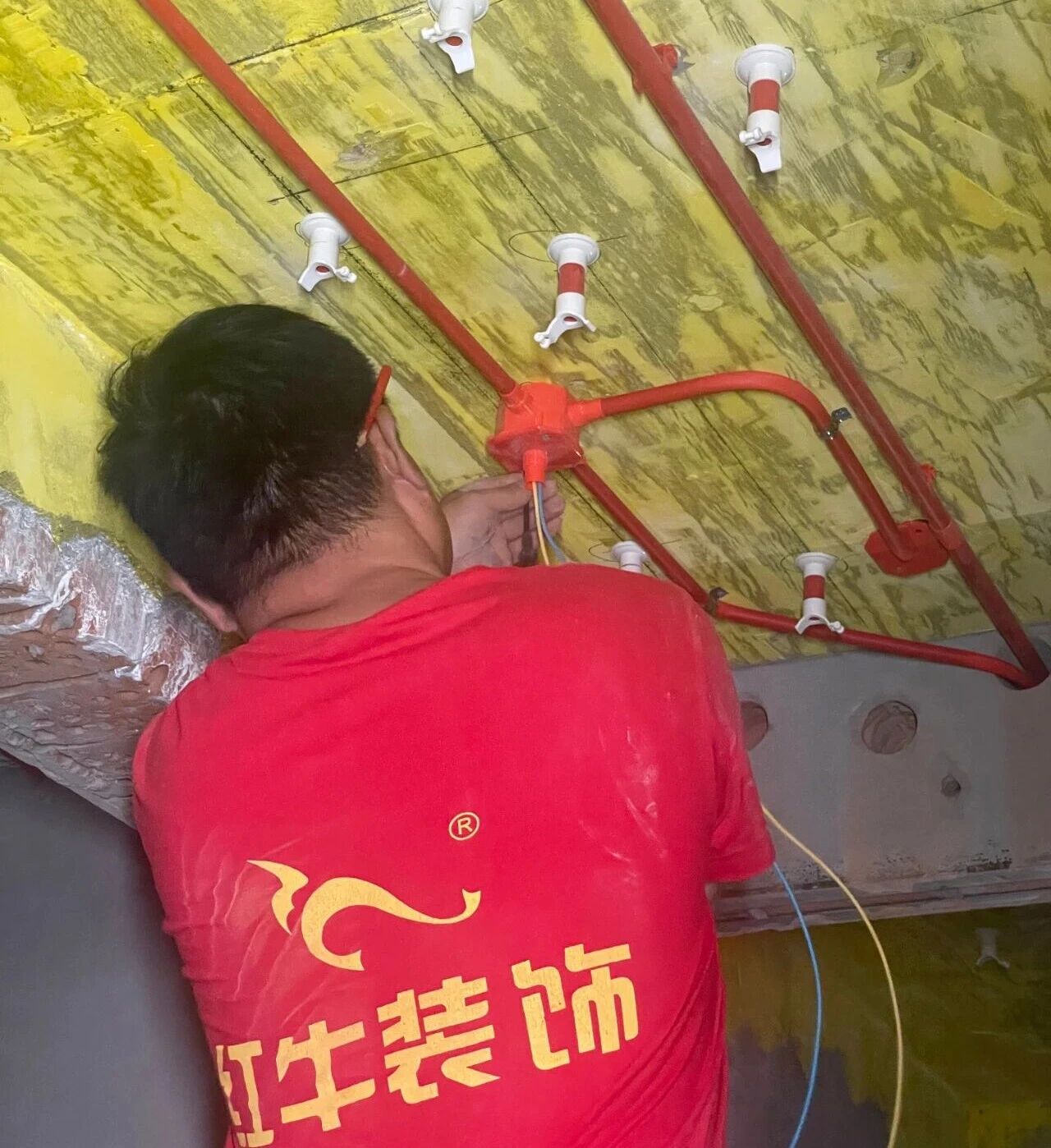 設(shè)計(jì)師工地巡檢，用腳步丈量細(xì)節(jié)，護(hù)航效果完美落地！03