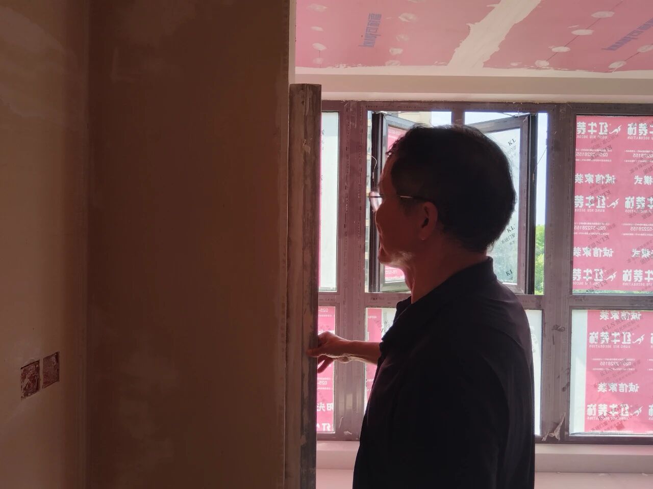 設(shè)計(jì)師工地巡檢，用腳步丈量細(xì)節(jié)，護(hù)航效果完美落地！07